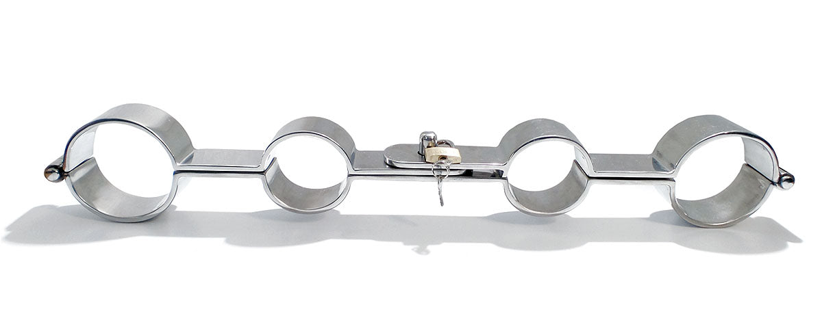 Stainless Steel Spreader Bar Wrist Ankle Restraint Pranger with Padlock and Key 444-SS