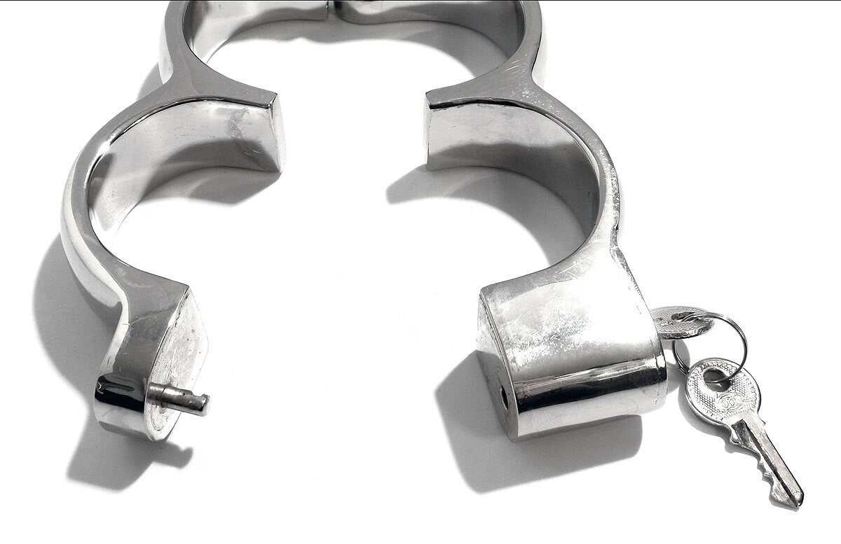 BDSM Handcuffs Snap Shut High Security Irish 8 Stainless