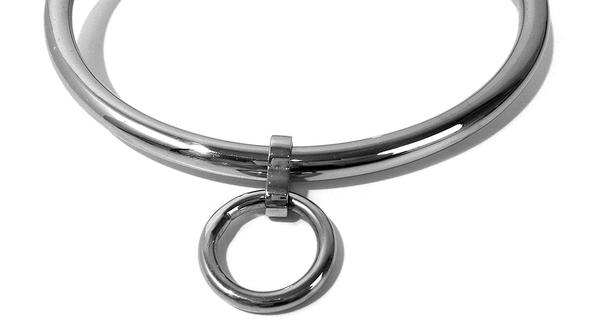 BDSM Collar - Curved Stainless Steel Bondage Collar with Single Ring (Multiple Sizes)